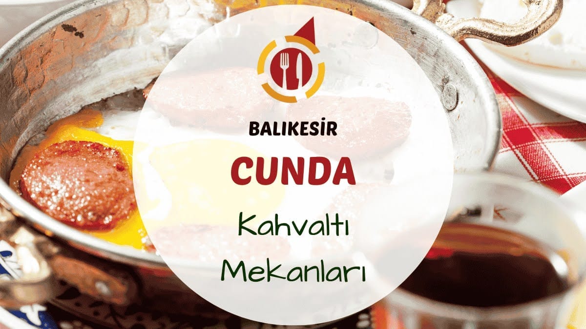 Cunda sahilinde denize bakan masada Ege zeytini ve ev yapımı reçellerle hazırlanmış serpme kahvaltı