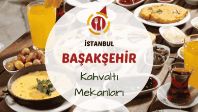 Başakşehir'de açık havada hazırlanmış serpme kahvaltı sofrası ve yeşil bahçe manzarası