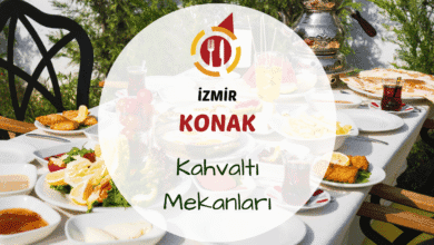 Konak ilçesinde serpme kahvaltı tabağı ve İzmir simidi bulunan sofra görünümü
