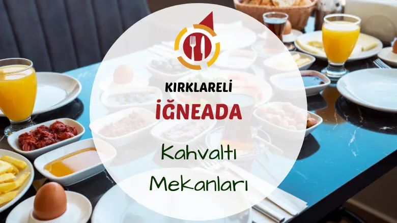 İğneada sahilinde deniz manzaralı bir masada hazırlanmış kahvaltı tabağı